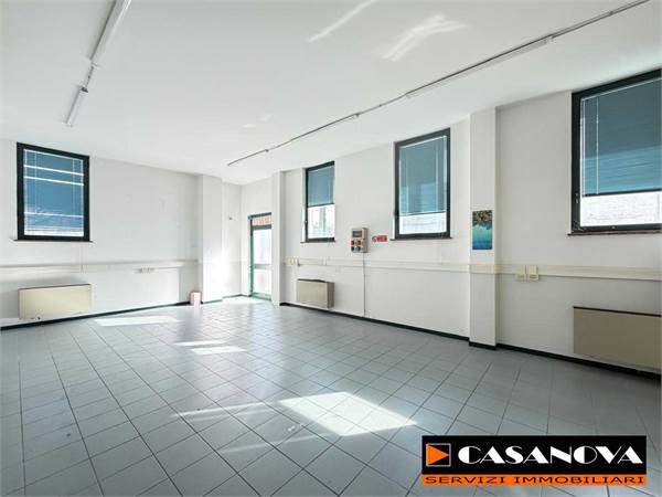 locale commerciale venegono inferiore